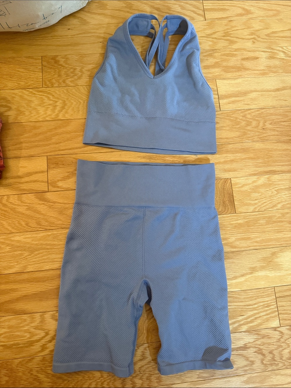 Women’s High-Waist Seamless Leggings and Crop Top Set in Periwinkle